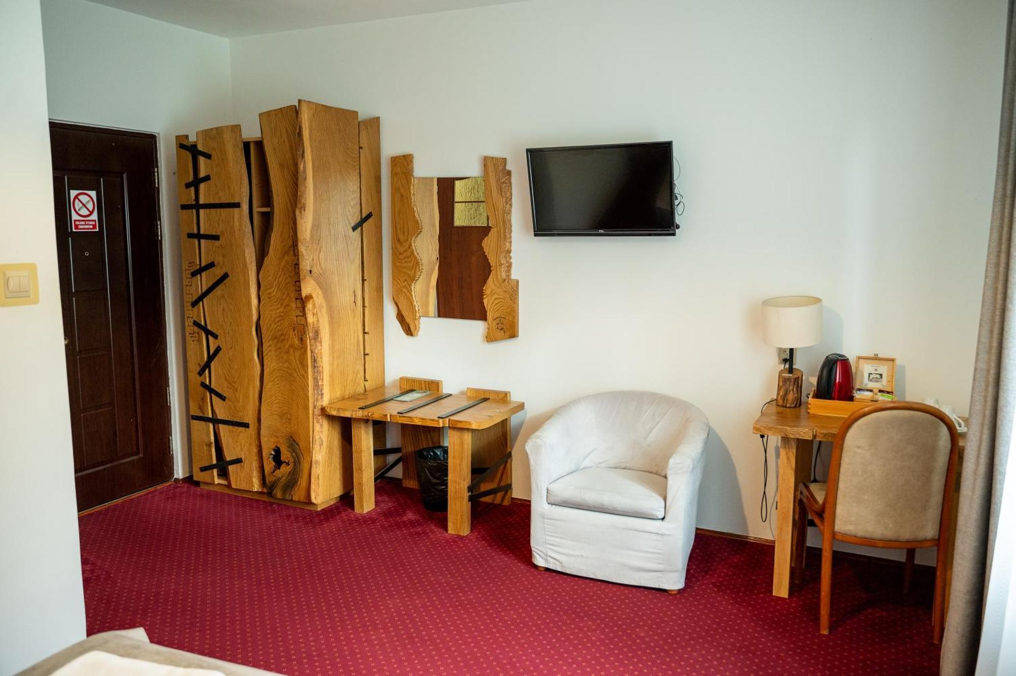 Dwor Wapowce Hotel Luaran gambar