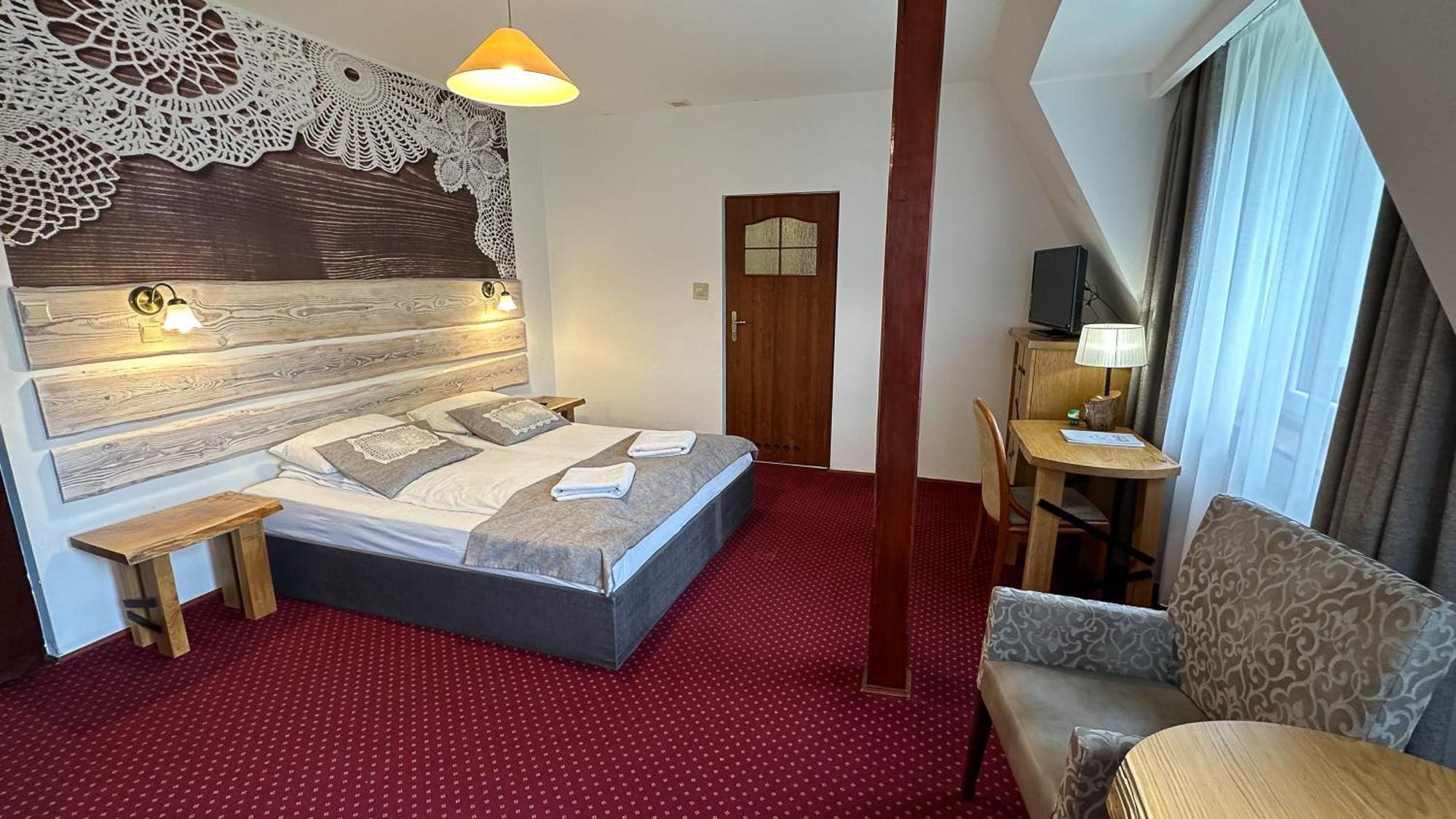 Dwor Wapowce Hotel Luaran gambar