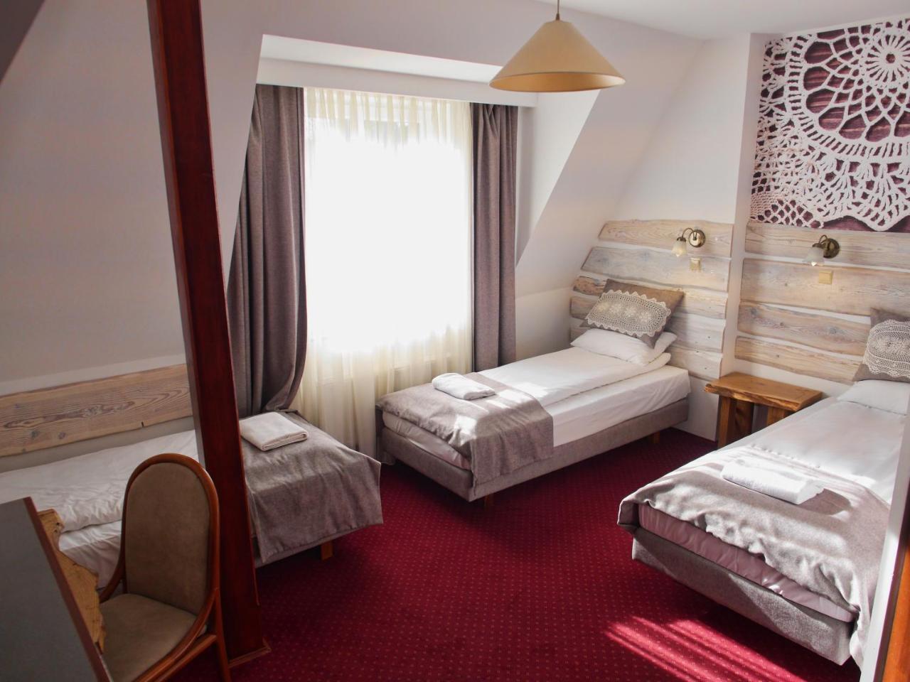 Dwor Wapowce Hotel Luaran gambar